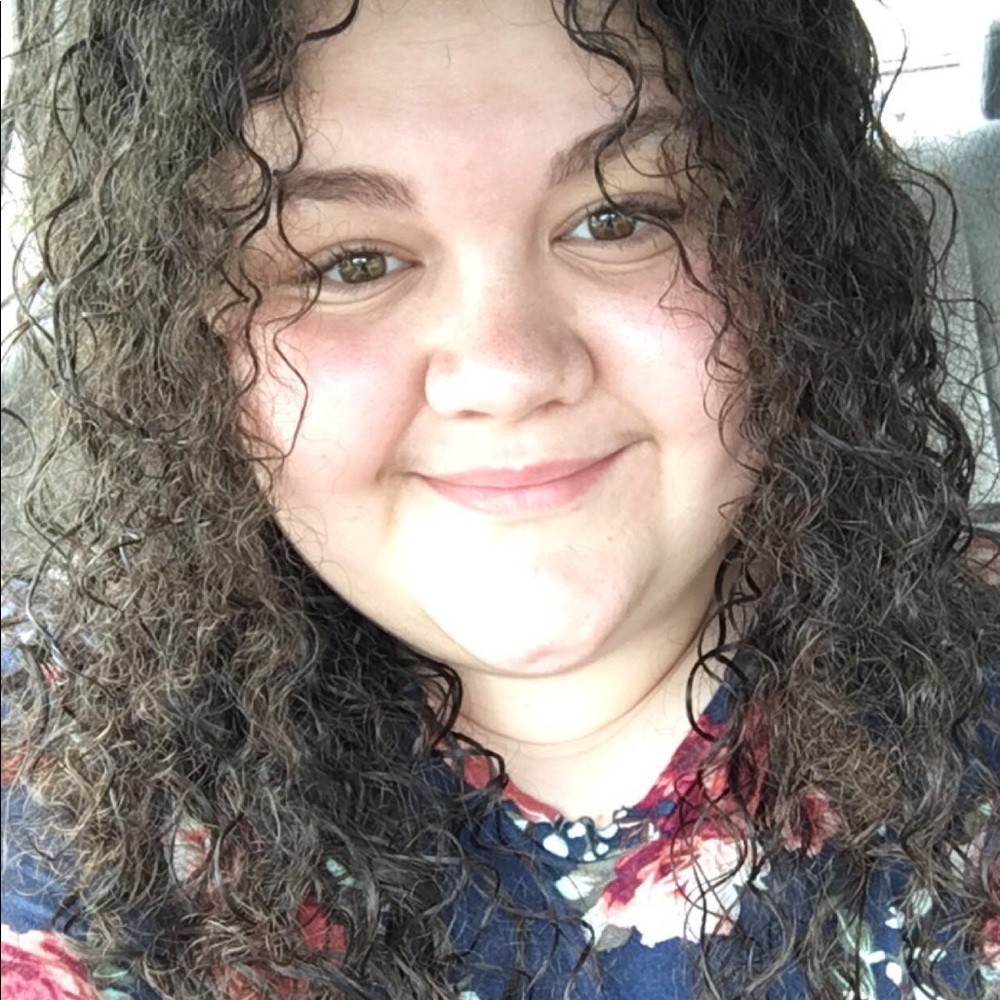 Meet your Posher, Julia